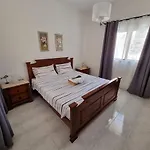 Mamina\'S House